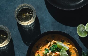 Curry mit Kokosmilch und Brokoli