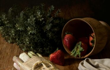 Frischer Spargel und Erdbeeren