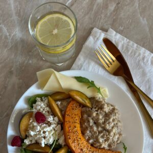 Bowl mit Hirtenkäse