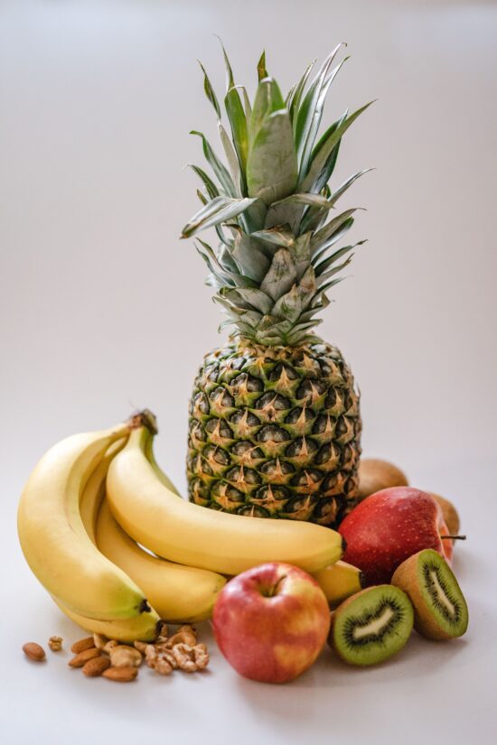 Ananas, Banane und weiteres Obst