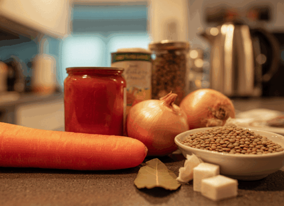 Ingredients for lentil and tomato stew